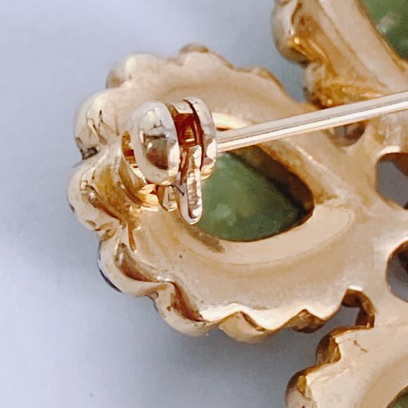 VTG 1960s Brooch Green Cabochons Rhinestones Starburst Sparkling Opal-Look MCM - Picture 9 of 15